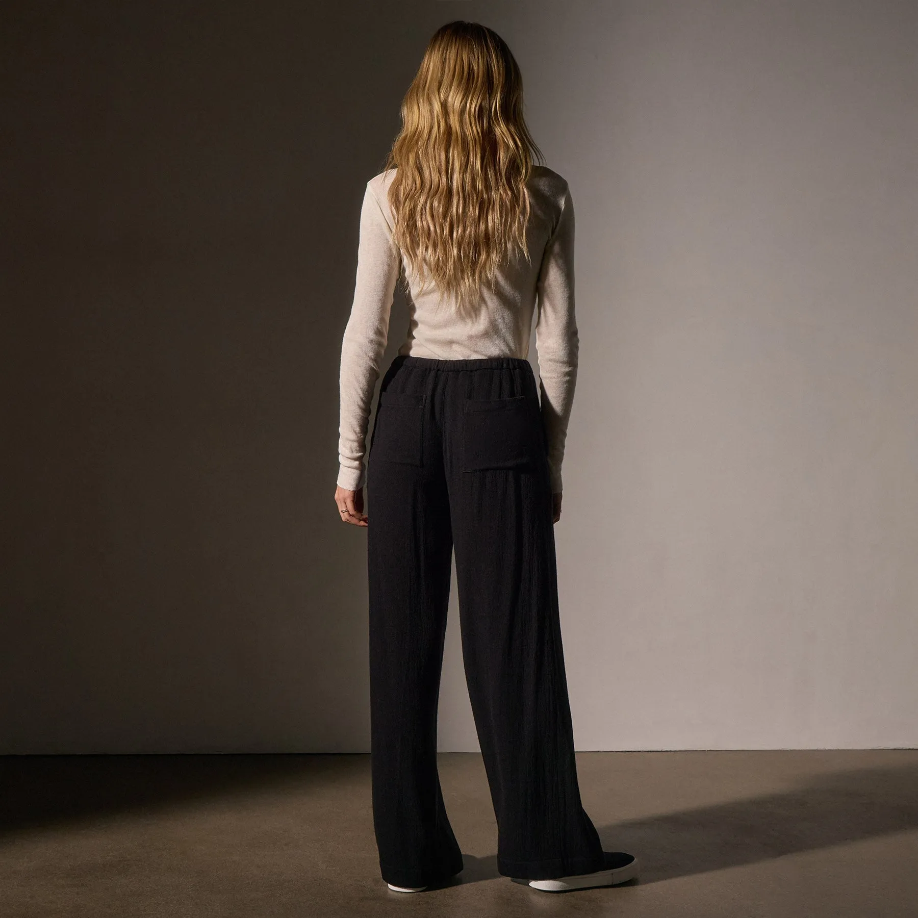 Pleated Wool Blend Pant - Black