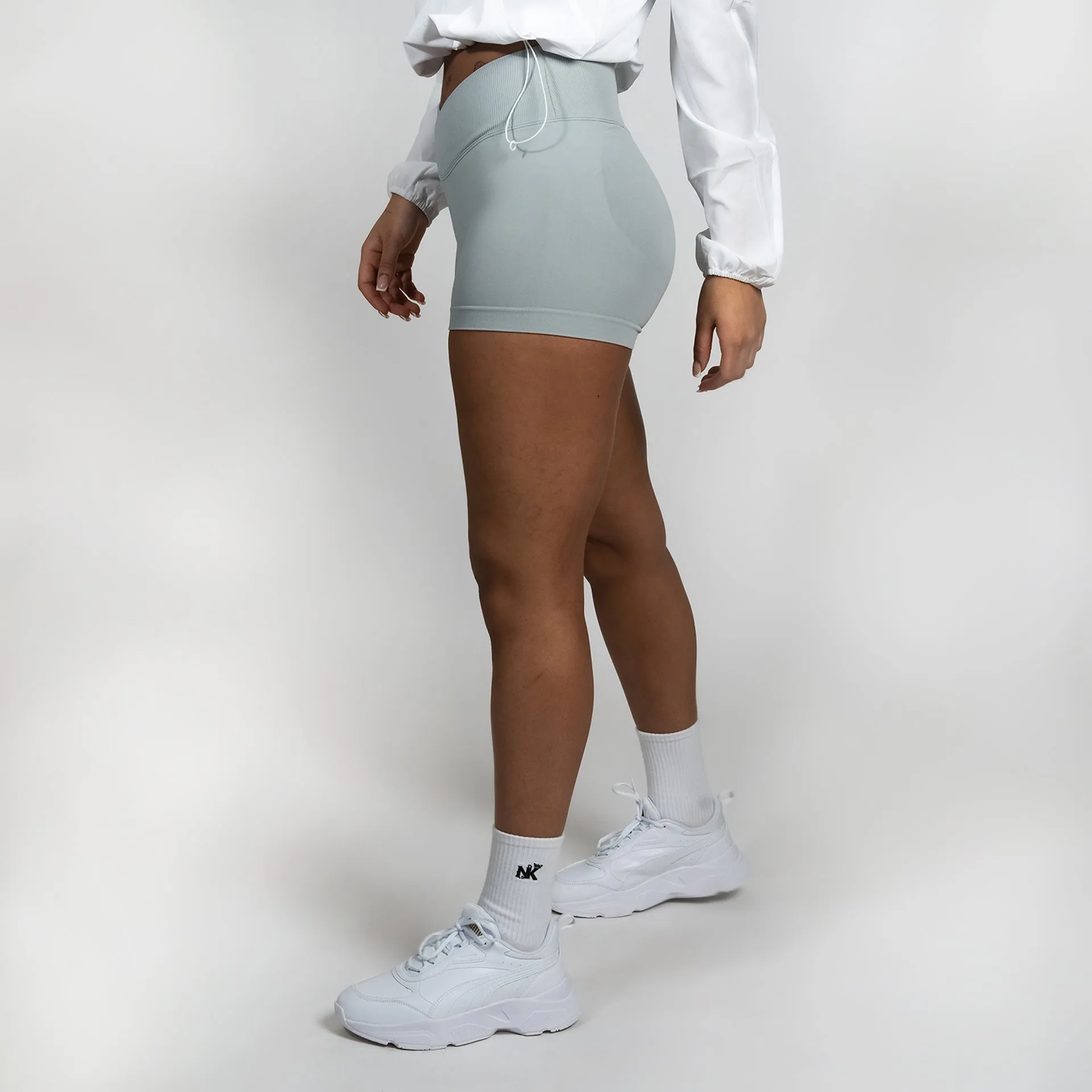 Scrunch VBelt - Gray Shorts